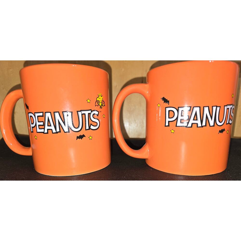 2019 Peanuts Halloween Mugs (set of 2)